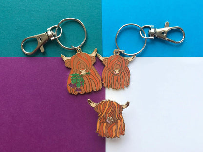 Highland Cow Gift Set - Keyrings, Pin and Sticker