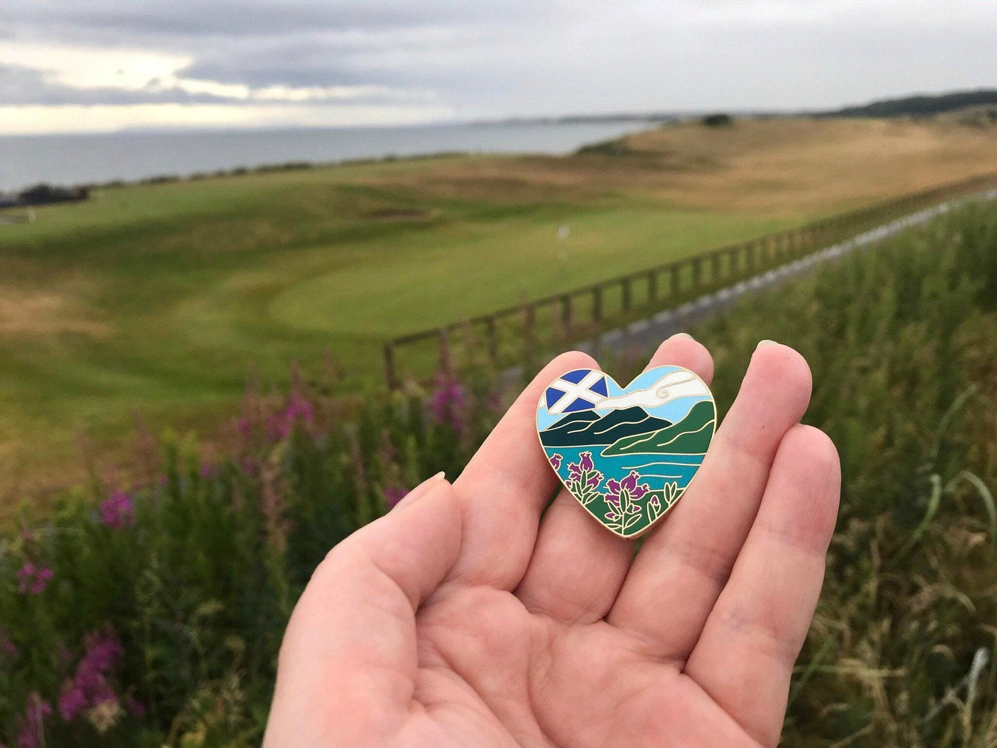 Scotland Lover Enamel Pin Scottish Heart Shaped Badge