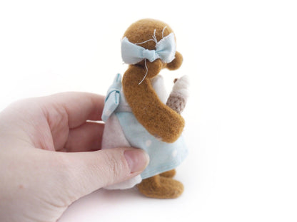 Needle felted bears with ice creams!